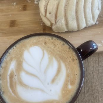 Pan Pan - Banana Bread Latte & concha - Bakeries Near Me - Pantego, Texas Pan Pan - Banana Bread Latte & concha - Bakeries Near Me - Pantego, Texas