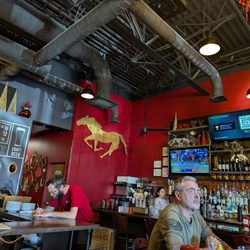 Pat and Gracie's - Interior
