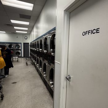 Laundry World - Row of driers in the right and back wall - Laundromat Near Me - Evanston, Illinois Laundry World - Row of driers in the right and back wall - Laundromat Near Me - Evanston, Illinois