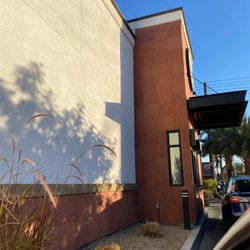Starbucks - Drive through