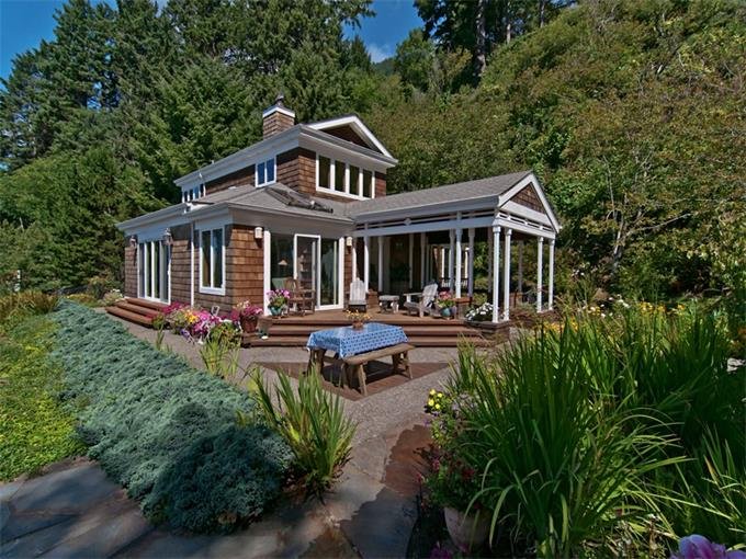 MAISON DE LA LUNE Updated August 2024 38295 Beulah Reed Rd, Nehalem