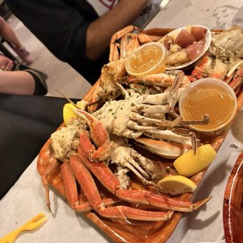 Rustic Inn Crabhouse - Crab Sampler - Seafood Near Me - Fort Lauderdale, Florida Rustic Inn Crabhouse - Crab Sampler - Seafood Near Me - Fort Lauderdale, Florida