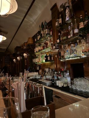 Orient Express Cocktail Bar by null