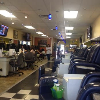 Top Ten Nails - Tons of chairs and stations, would be good for groups of people getting their nails done! - Nail Salons Near Me - Dallas, Texas