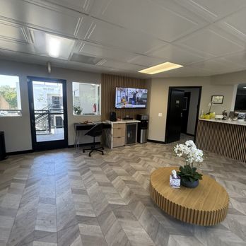 Studio City Smiles - Lobby - General Dentistry Near Me - Valley Village, California