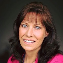 Nadine Hankins  - Realty One Group