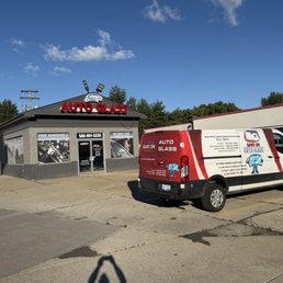 Exterior outside entrance of Save On Auto Glass - Sterling Heights, Michigan Exterior outside entrance of Save On Auto Glass - Sterling Heights, Michigan