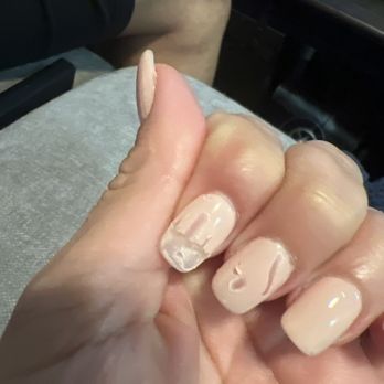 Apple Nails One - Nail Salons Near Me - Los Angeles, California
