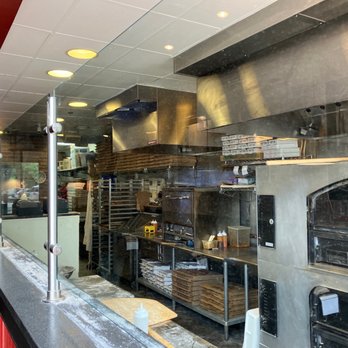 Flippin' Pizza - Zero staff - wide open - did not make my order. - Pizza Near Me - Falls Church, Virginia Flippin' Pizza - Zero staff - wide open - did not make my order. - Pizza Near Me - Falls Church, Virginia