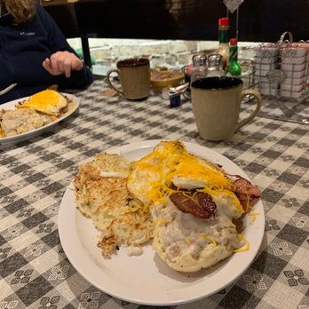 Hometown Charm Cafe - Dirty biscuits and gravy - Breakfast & Brunch Near Me - Sumner, Washington Hometown Charm Cafe - Dirty biscuits and gravy - Breakfast & Brunch Near Me - Sumner, Washington