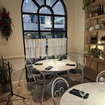 Le Beef - Table - French Near Me - Plano, Texas