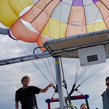 X-Treme Parasail - These guys are awesome! Thank you so much! - Parasailing Near Me - Honolulu, Hawaii X-Treme Parasail - These guys are awesome! Thank you so much! - Parasailing Near Me - Honolulu, Hawaii