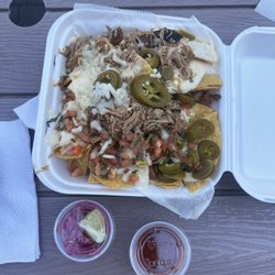 Los Gallitos PGH - Nachos with pork