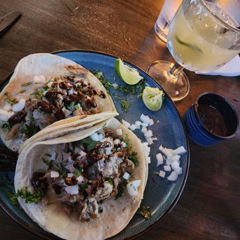 Ta'Chingon - Carnitas tacos with the Morita Traicionera salsa (Effing RIDICULOUS together!!!) - Mexican Near Me - Las Vegas, Nevada Ta'Chingon - Carnitas tacos with the Morita Traicionera salsa (Effing RIDICULOUS together!!!) - Mexican Near Me - Las Vegas, Nevada