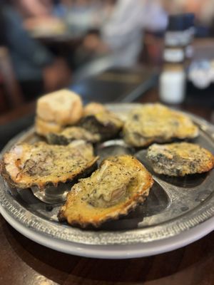 Creole House Restaurant & Oyster Bar by null