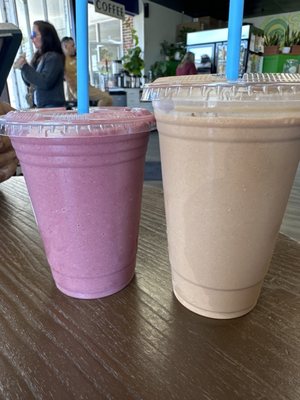 Viv's Kitchen & Juice Bar by null