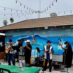 Surfside Seafood - Live music