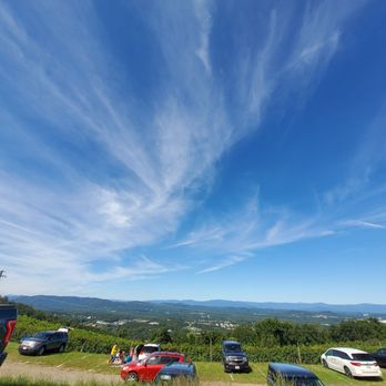 Carter Mountain Orchard - Pick Your Own Farms Near Me - Charlottesville, Virginia