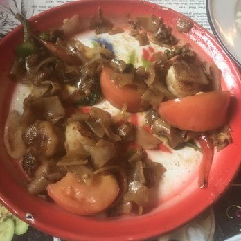 Rim Tanon - Pad Noodles level 2 - Thai Near Me - Houston, Texas Rim Tanon - Pad Noodles level 2 - Thai Near Me - Houston, Texas