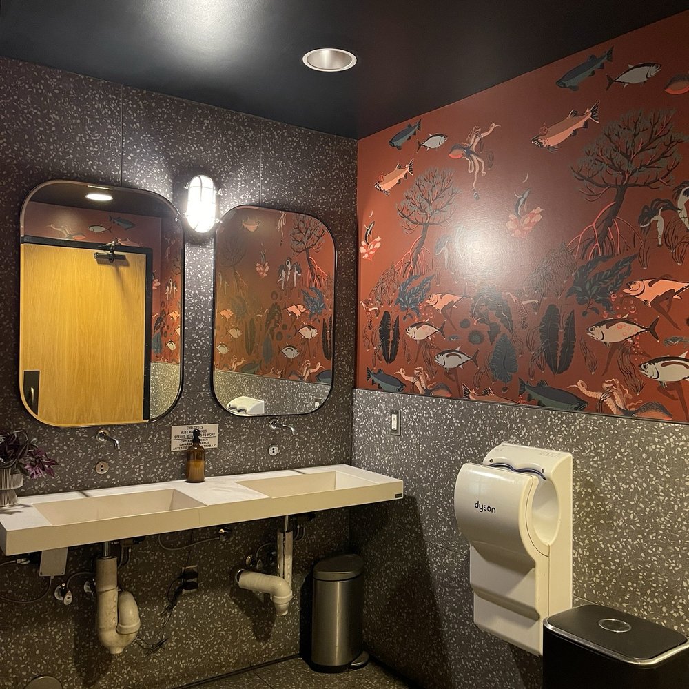 Bisutoro - Women's restroom - Ramen Near Me - Phoenix, Arizona Bisutoro - Women's restroom - Ramen Near Me - Phoenix, Arizona