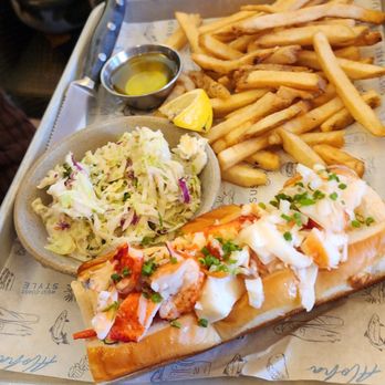 Pacific Catch - Lobster Roll - Seafood Near Me - San Mateo, California