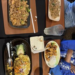 Pad See Ew Noodle, Pineapple Fried Rice Meat, Spicy Basil Fried Rice, Siam Chicken Pad See Ew Noodle, Pineapple Fried Rice Meat, Spicy Basil Fried Rice, Siam Chicken