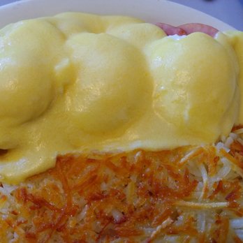 Dean's Homestyle Cafe - Benedict Special - American Near Me - Clackamas, Oregon