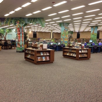 Central Library - Interior with large children area in back - Libraries Near Me - Garland, Texas Central Library - Interior with large children area in back - Libraries Near Me - Garland, Texas