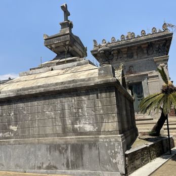 Cementerio de la Recoleta - Landmarks & Historical Buildings Near Me - Buenos Aires, C