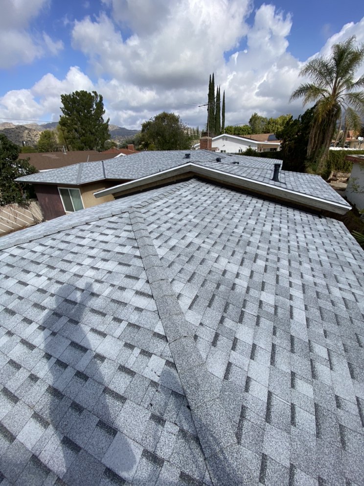 Slide of Arana Roofing