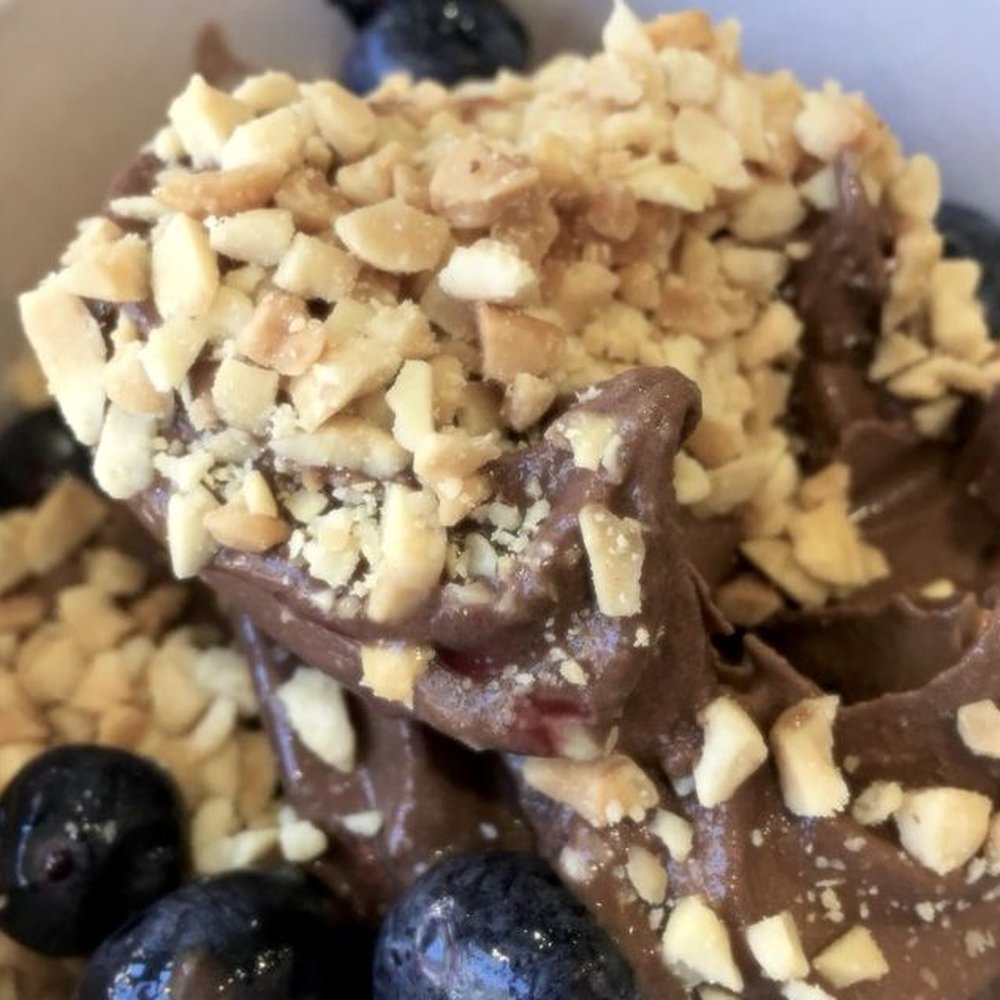 Chocolate base with toppings Chocolate base with toppings