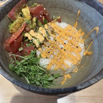 Craftsman Brew - Ahi Poke Bowl - Beer Bar Near Me - Edwards, Colorado Craftsman Brew - Ahi Poke Bowl - Beer Bar Near Me - Edwards, Colorado