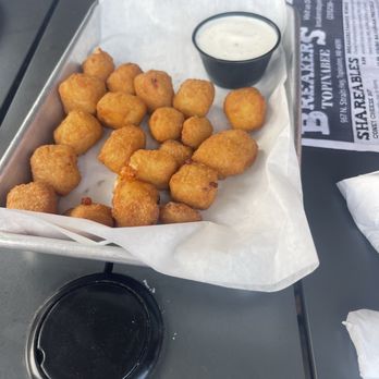 Breakers - Cheese curds - Sports Bars Near Me - Topinabee, Michigan