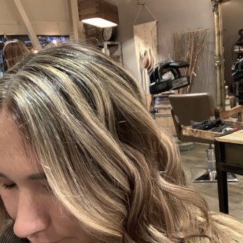 Rake Salon - Highlight and lowlight - Hair Salons Near Me - Brentwood, California Rake Salon - Highlight and lowlight - Hair Salons Near Me - Brentwood, California