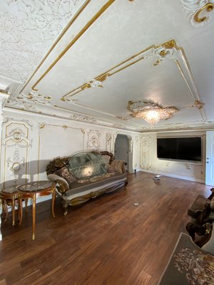 Painting ornamental plaster arts - Custom ornamental plaster arts and Glazing color wash faux finish. Scale of golds, grays and whites. Extraordinary results. Painting ornamental plaster arts - Custom ornamental plaster arts and Glazing color wash faux finish. Scale of golds, grays and whites. Extraordinary results.