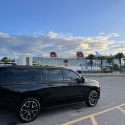 Black Chariot Limousine - Port Canaveral - Disney Cruise Line