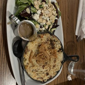 Elephant & Castle - Shepherd's Pie - Pubs Near Me - Chicago, Illinois