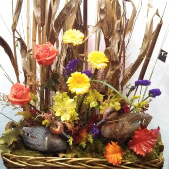 Seaford Florist - Unique memorial arrangement created by Linda Corcoran - Florists Near Me - Blades, Delaware Seaford Florist - Unique memorial arrangement created by Linda Corcoran - Florists Near Me - Blades, Delaware