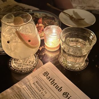 BATHTUB GIN - Updated July 2025 - 806 Photos & 1185 Reviews - 132 9th ...