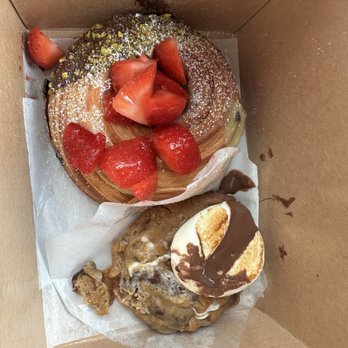 Casita Bakes - Strawberry pistachio twist and s'mores cookie - Bakeries Near Me - Houston, Texas Casita Bakes - Strawberry pistachio twist and s'mores cookie - Bakeries Near Me - Houston, Texas