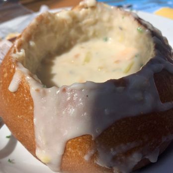 Moby Dick Restaurant - Clam Chowder - American Near Me - Santa Barbara, California Moby Dick Restaurant - Clam Chowder - American Near Me - Santa Barbara, California