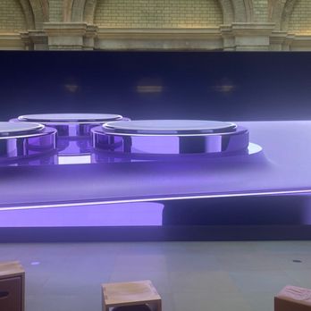 Apple Store - Enlargement is the order of the day, along with a number of other important things. - Computers Near Me - London, XGL