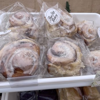 Two Step Bakery - Cinnamon Rolls - Bakeries Near Me - Captain Cook, Hawaii Two Step Bakery - Cinnamon Rolls - Bakeries Near Me - Captain Cook, Hawaii