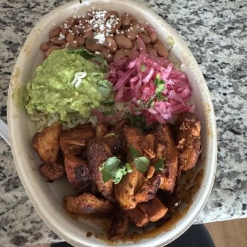 Loqui - Chicken rice bowl - Mexican Near Me - Studio City, California Loqui - Chicken rice bowl - Mexican Near Me - Studio City, California
