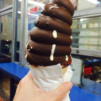 Fosters Freeze - Ice Cream & Frozen Yogurt Near Me - Carson, California Fosters Freeze - Ice Cream & Frozen Yogurt Near Me - Carson, California