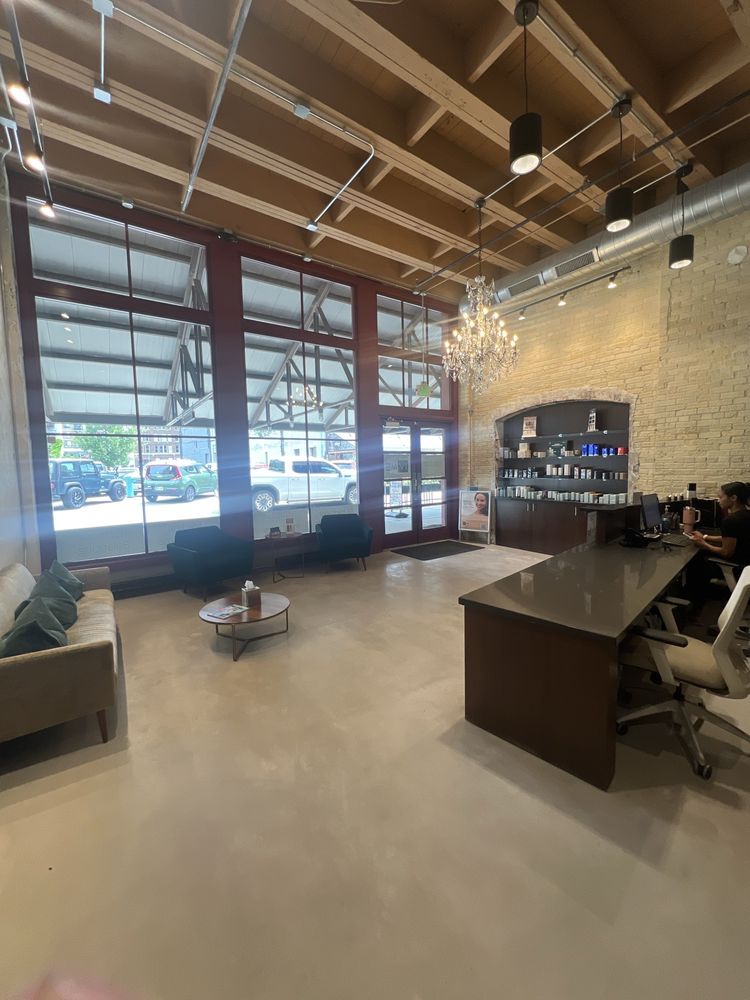 IVme Wellness And Aesthetics Logo