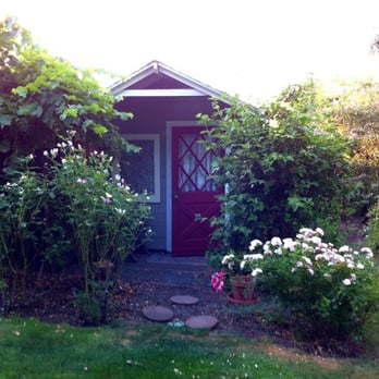 The Palm - The garden shed - Hotels Near Me - Ashland, Oregon The Palm - The garden shed - Hotels Near Me - Ashland, Oregon