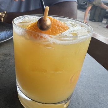 Kantu Peruvian Cuisine - mango cocktail - Peruvian Near Me - Queens, New York