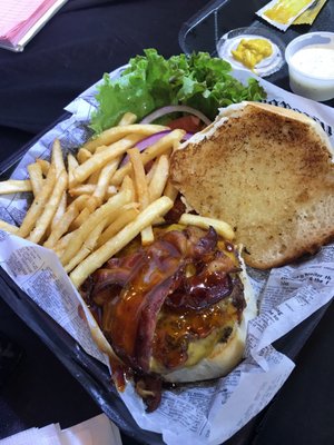 MURPH'S by null