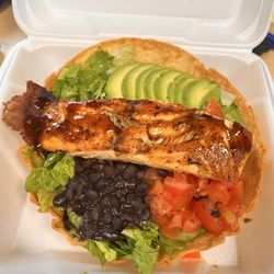 Fiesta Fresh Mexican Grill - Fiesta salad with salmon